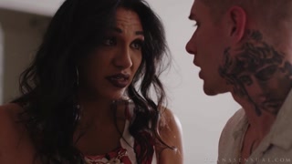 Наслаждайтесь Brunette Stepmom Gets Gagged by Zak Bishop - порно видео на ONE-PORN.COM
