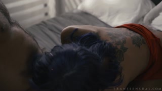 Facial and Handjob with TS Foxxy - наслаждайся лучшим порно на ONE-PORN.COM