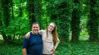 Наслаждайтесь Abela's Glasses and Young Philippe - порно видео на ONE-PORN.COM
