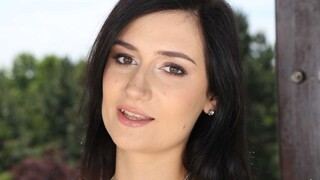 Наслаждайтесь Yoga Teacher Tenant Has Missionary Sex - порно видео на ONE-PORN.COM