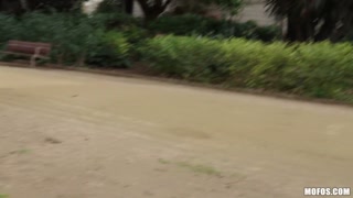 Наслаждайтесь Everhard Fucks Blonde Brainy Selvaggia - порно видео на ONE-PORN.COM
