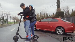 Наслаждайтесь Jordi Dominates Megan on Scooter - Hardcore Blowjob & Fuck - порно видео на ONE-PORN.COM