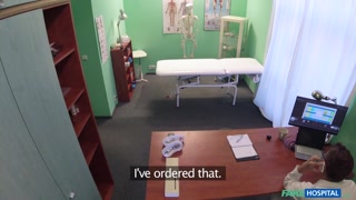 Наслаждайтесь Facial Treatment Ends with Patient's Cure - порно видео на ONE-PORN.COM