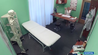 Наслаждайтесь Patient Ass Fucks Nurse - порно видео на ONE-PORN.COM