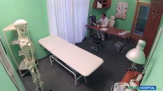 Наслаждайтесь Blonde MILF Fucks Doctor in Missionary Position - порно видео на ONE-PORN.COM