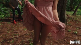 Наслаждайтесь Amateur Lovers Fucking in Public - порно видео на ONE-PORN.COM