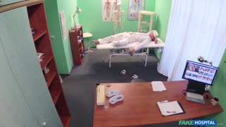 Наслаждайтесь Hangover Relief: Fucking Pussy in Uniform - порно видео на ONE-PORN.COM