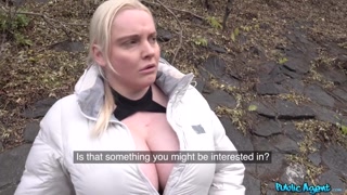 Blonde amateur gets fucked in missionary - наслаждайся лучшим порно на ONE-PORN.COM