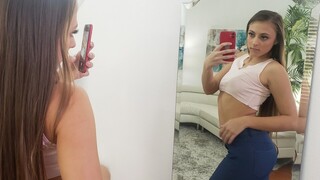 Наслаждайтесь Gia Derza's Ripped and Wild - порно видео на ONE-PORN.COM