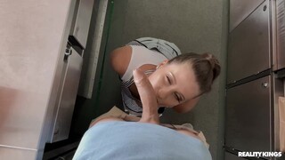 Наслаждайтесь Standing Doggystyle with Lady Lyne and Sam Bourne - порно видео на ONE-PORN.COM