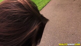 Outdoor Fuck with Cumshot on Face - наслаждайся лучшим порно на ONE-PORN.COM