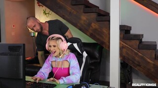 Standing Doggy Style Fucking with Blonde Jessie - наслаждайся лучшим порно на ONE-PORN.COM