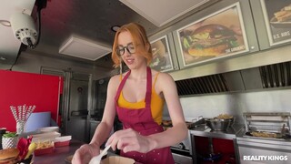 Наслаждайтесь Amateur European Fucking Truck - порно видео на ONE-PORN.COM