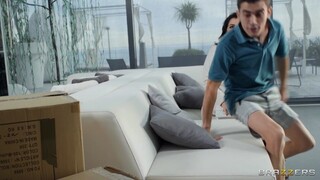 Наслаждайтесь Short Hair Girl Gets Spanked and Fucked - порно видео на ONE-PORN.COM