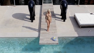 Blonde Girl Shaved Pussy Play - наслаждайся лучшим порно на ONE-PORN.COM