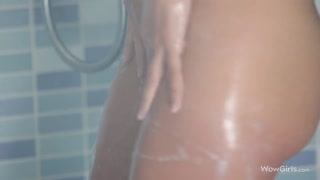 Lingerie and Oil - наслаждайся лучшим порно на ONE-PORN.COM