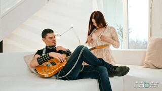 Наслаждайтесь Good Boys Get Lucky with Bad Girls - порно видео на ONE-PORN.COM