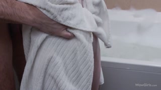 Redhead’s First Date - Blowjob & Creampie in Bathroom - наслаждайся лучшим порно на ONE-PORN.COM