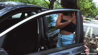 Наслаждайтесь MILF Babes Vienna Black & Dana Wolf Exposed in Public - порно видео на ONE-PORN.COM