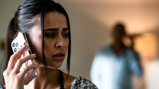 Наслаждайтесь Brunette Teen Sucks & Fucks Mick Blue's Big Dick - порно видео на ONE-PORN.COM