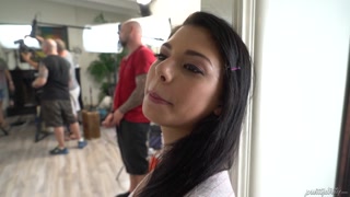 Наслаждайтесь Robby Apples Face Fucked in BTS Featurette - порно видео на ONE-PORN.COM