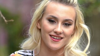 Наслаждайтесь Lesbian Stepmom Fucks Stepdaughter - Big Tits & Tattoo Action - порно видео на ONE-PORN.COM