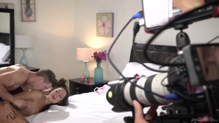 Наслаждайтесь Sneaky Step Sibling Sex – Markus & Lily BTS - порно видео на ONE-PORN.COM