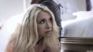 Наслаждайтесь Caught by Stepdad - Kenzie Reeves Takes His Big Cock - порно видео на ONE-PORN.COM