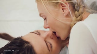 European Lesbians Hayli And Nancy In Intimate Session - наслаждайся лучшим порно на ONE-PORN.COM