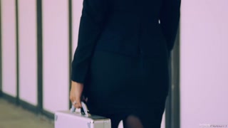Наслаждайтесь Stockings-Clad Bridgette B Gagged On Charles Dera's Big Dick - порно видео на ONE-PORN.COM