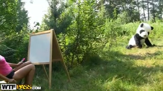 Наслаждайтесь Asya Kitty’s wild strapon adventure in the woods - порно видео на ONE-PORN.COM