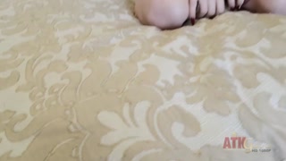 Наслаждайтесь Hot Jinx Venus Blonde Tattoo Masturbation - порно видео на ONE-PORN.COM