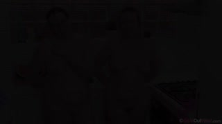 Наслаждайтесь Blonde Beauties Penelope & Tamzin Interview - порно видео на ONE-PORN.COM