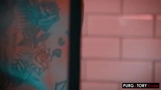 Наслаждайтесь Praying Mantis Vol 1 Episode 2 – Sexy Tatted Babe - порно видео на ONE-PORN.COM