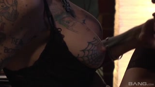 Наслаждайтесь Big tits Bonnie Rotten gets wrecked in lingerie - порно видео на ONE-PORN.COM