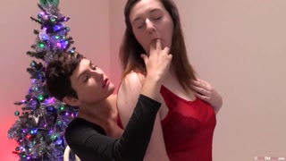 Наслаждайтесь Lesbian Festive Fun with Hairy MILFs Peachy & Robin Raine - порно видео на ONE-PORN.COM