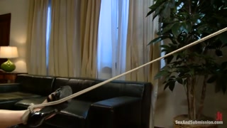 Наслаждайтесь Rough BDSM: Hooker and Wife at John Henry’s Mercy - порно видео на ONE-PORN.COM