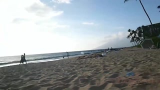 Наслаждайтесь Tattooed Holly Hendrix Enjoys POV Beach Fun - порно видео на ONE-PORN.COM