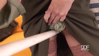 Наслаждайтесь Hairy MILF Yenna - Stockings and Small Tits Tease - порно видео на ONE-PORN.COM