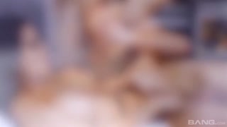 Наслаждайтесь Jasmine Jae in Stockings Takes a Huge Load - порно видео на ONE-PORN.COM