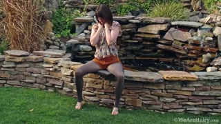 Thelma Sleaze fingers her wet pussy in stockings - наслаждайся лучшим порно на ONE-PORN.COM