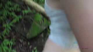 Наслаждайтесь Fucking Niki Snow Under the Open Sky - порно видео на ONE-PORN.COM