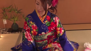 Наслаждайтесь Ayumi Shinoda gets fingered before hardcore action - порно видео на ONE-PORN.COM