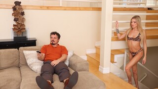 Наслаждайтесь Robby Apples Fucks Shemale Cassidy Cauley in Lace Lingerie - порно видео на ONE-PORN.COM