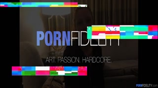 Наслаждайтесь Cherry Candle takes a hard pounding from Ryan Madison - порно видео на ONE-PORN.COM
