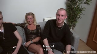 Наслаждайтесь Czech Blonde & Brunette Swingers - Mega Orgy Fun - порно видео на ONE-PORN.COM