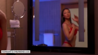 Наслаждайтесь Brunette in Lingerie and Stockings Gets Fucked - порно видео на ONE-PORN.COM