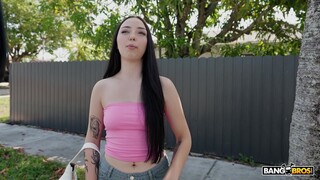 Наслаждайтесь Scarlett Rosewood's Small Tits Bounce during Anal Fucking - порно видео на ONE-PORN.COM