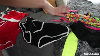 Наслаждайтесь Braless and Wild: Pre-Date with Little Puck - порно видео на ONE-PORN.COM
