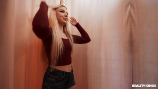 Наслаждайтесь Innie Pussy Licked Before a Creampie - порно видео на ONE-PORN.COM